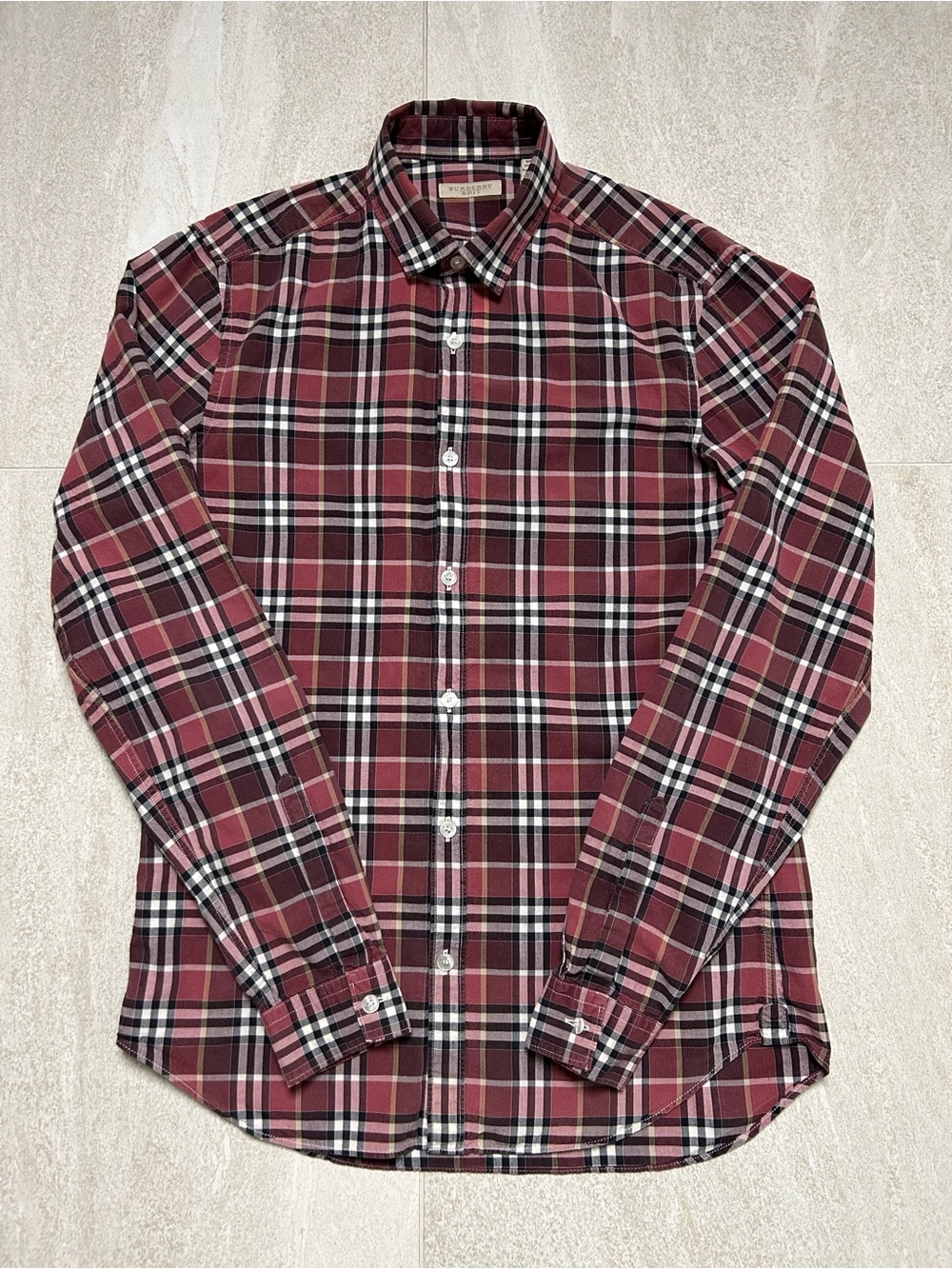 BURBERRY MEN’S BURGUNDY NOVA CHECK PLAID BUTTON DOWN SHIRT SIZE SMALL EXCELLENT